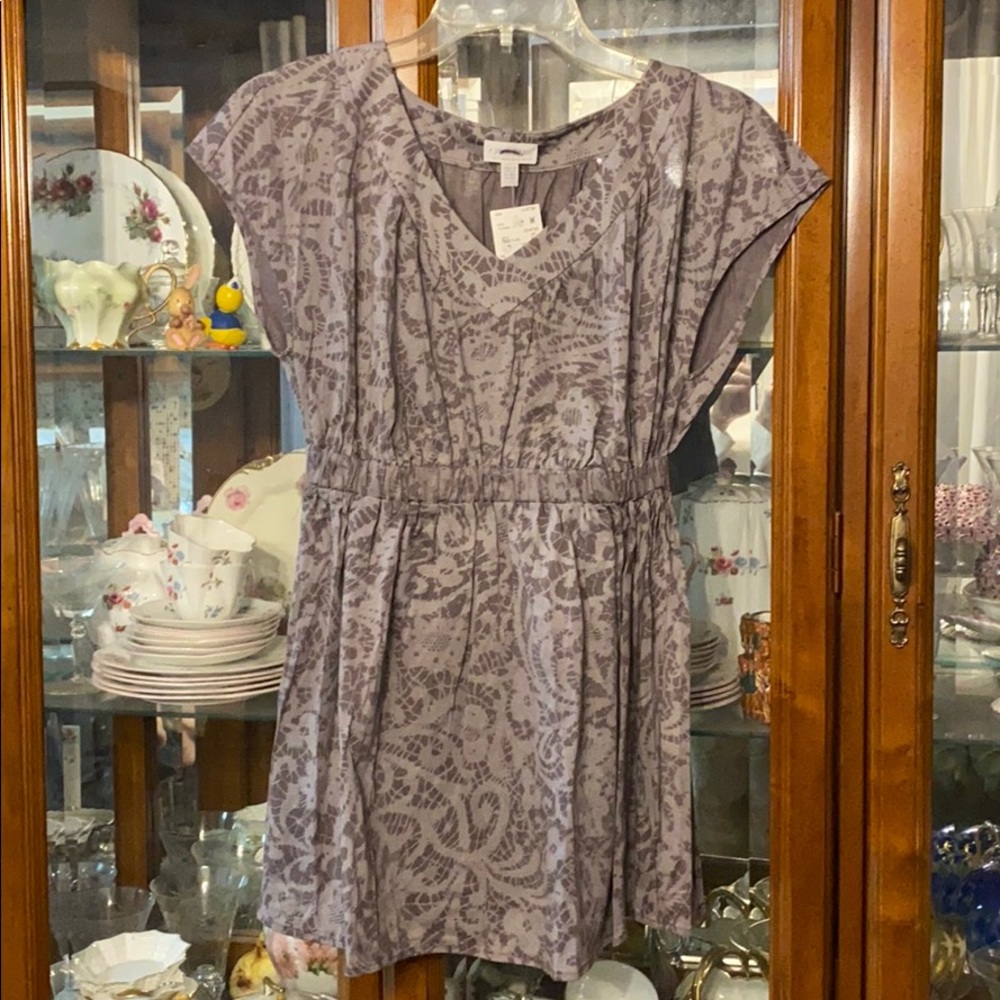 $125 lavender peasant top a pea in the pod medium
